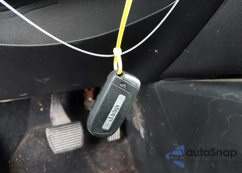 2018 Jeep Renegade Trailhawk 4X4 из США, поврежденный, VIN ZACCJBCB8JPH54696